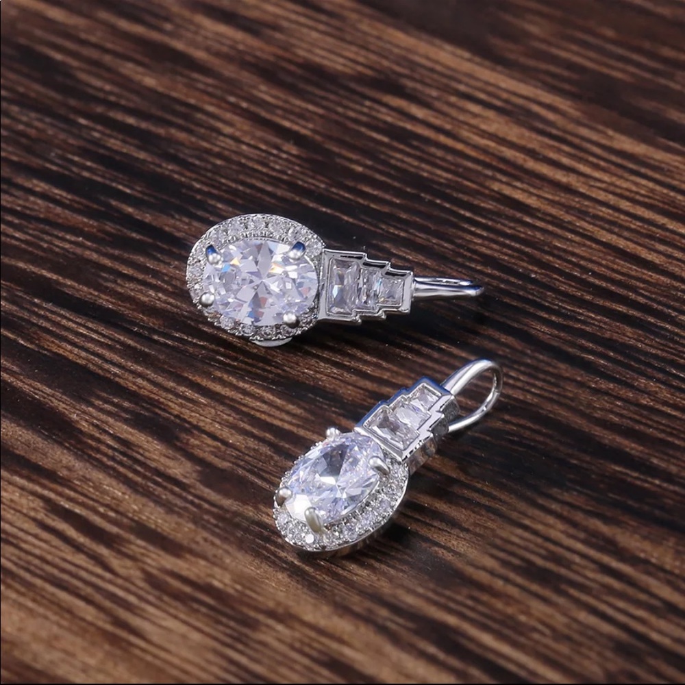 New Women’s 925 Silver Wedding Diamond Earrings - Picture 2 of 6